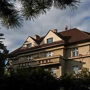 Hostel Vila Flora, Praag